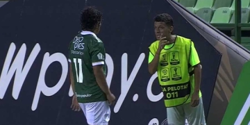 Daniel Mantilla: la curiosa charla con un recogepelotas y asistencia