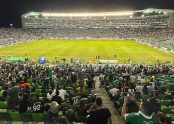 Videos: el “acompañamiento extraordinario del hincha del Cali” del que habló Pinto