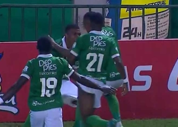Defensor con gol: ¡Qué fichaje terminó siendo Jéfferson Díaz!