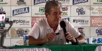 Más de Jorge Luis Pinto en la rueda de prensa en la que lloró