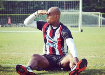 Edwin Velasco tiene su lugar en el mundo y es América