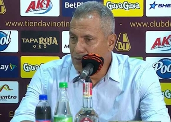 «No voy a renunciar ni renunciaré hasta que el dueño diga» y “Neto Volpi viene solo para Sudamericana”