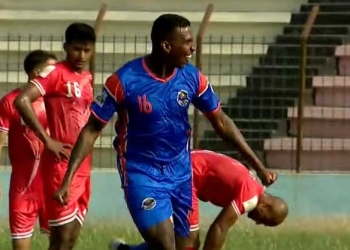 Primer partido de Johan Arango en Bangladesh, ¡primer gol!