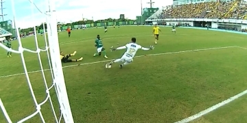 José Luis Chunga era figura ante Deportivo Cali solo en 5 minutos
