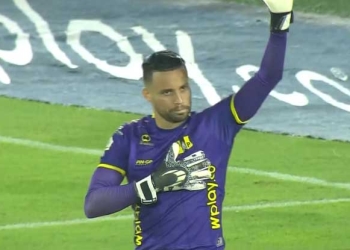 Chunga en el Metro: ovación de hinchas de Junior y atajadas importantes