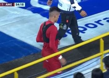 Portilla: calentada con Darwin Quintero y bronca por el cambio