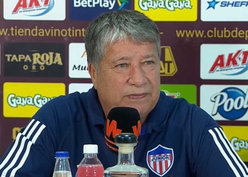 Bolillo: “Fuimos un equipo serio” y lo que dijo de Viera y Bacca