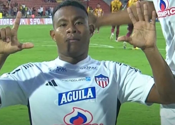 Pero qué GOLAZO, Léider Berrío: ¡Definición de tres dedos!