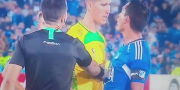 El gesto de Mackálister Silva. Le dicen “ñero”, pero quieren tenerlo de amigo