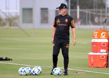 Inter enfrentará a Medellín después de ser eliminado en Brasil
