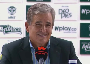 Pasó en la rueda de prensa: "Profesor Pinto, por favor regáleme una sonrisa"
