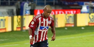 ¿Quiénes son los cuatro juveniles de Junior que reemplazan a los indisciplinados?