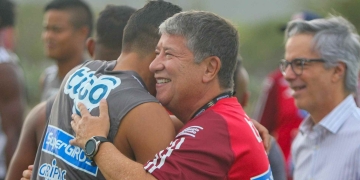 La compleja y tensionante relación entre el Bolillo Gómez y Carlos Bacca