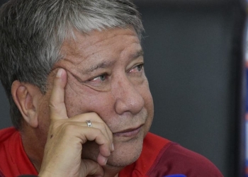 Junior y las frases de un resignado Bolillo Gómez: "¿Para que échar carreta?"