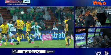 El polémico gol con el que empata Jarlan Barrera: ¿Era falta sobre Pedro Franco?