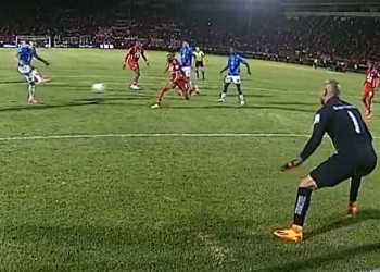 La atajada de Diego Novoa más festejada en América