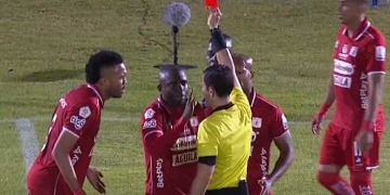 La increíble expulsión de Luis Paz ante Boyacá Chicó