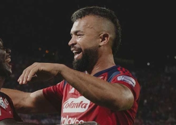 ¿Andrés Cadavid se va o se queda en el Medellín? ¡Se conocen novedades!