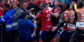 ¡Penalti al 90+6, victoria agónica y el DIM en la pelea!