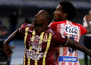 Juan Fernando Caicedo y Junior. ¿Hay algo?