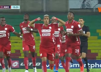 El ‘Niche’ Sánchez recupera la confianza con un golazo de tiro libre