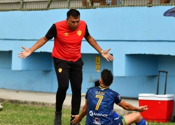 Video: César Farias agredió físicamente a dos jugadores rivales