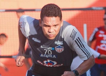 Bolillo aún no asegura que Bacca se quede: "No hemos hecho el análisis completo"
