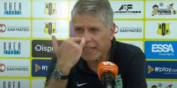 Técnico de Atlético Nacional, inconforme con el arbitraje en Barranca: «El VAR se durmió»