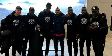 ¡Arturo Vidal con los futbolistas de Deportivo Cali!