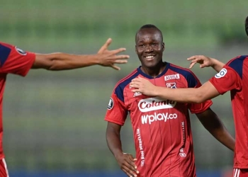 Emerson Batalla habló de su paso por el DIM: "Pude marcar dos goles"
