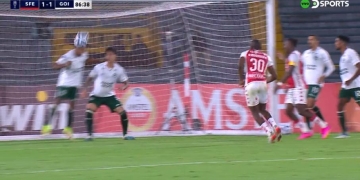 El gol de la clasificación que le sacaron de la raya a Santa Fe