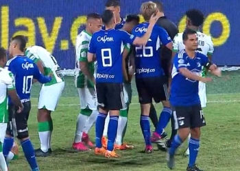Polémica decisión de Ortega: ¡La jugada que molestó a Millonarios en el Atanasio!