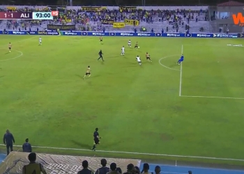 El increíble gol que erró Alianza Petrolera en el descuento: ¡Era el paso a la final!