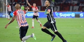 Las reacciones de los jugadores de Junior tras la salida de Sebastián Viera