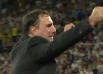 Néstor Lorenzo: lágrimas por el triunfo histórico, su cábala y “cuando juegas contra un grande…”