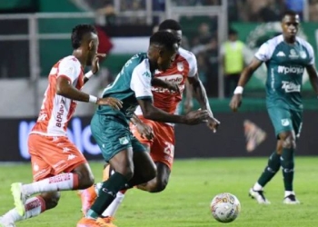 La insólita razón por la que Santa Fe se quedó sin delanteros ante Cali
