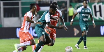 La insólita razón por la que Santa Fe se quedó sin delanteros ante Cali