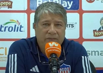 Bolillo: “Dificultades que todavía no superamos” y “defectos que se los digo al grupo”