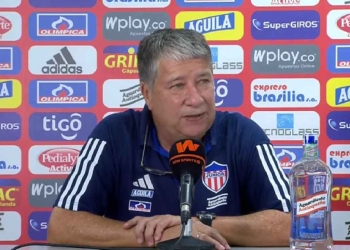 La explicación del Bolillo a la derrota: "Águilas tiene más trabajo que Junior"