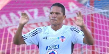 Bacca, el gol que lo acerca a varios récords y "cuando no marco dicen que estoy viejo"