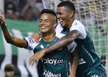 El festejo del Chino Sandoval incluyó un particular guiño a Teo Gutiérrez