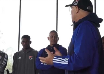 Brayan León, presente en la llegada de Alfredo Arias al DIM y nueva oferta