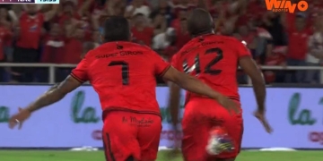 ¡Qué manera de debutar como goleador, Jáder Quiñones!