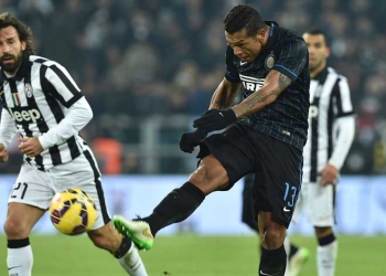El día que hinchas de Inter frenaron el paso de Fredy Guarín a Juventus