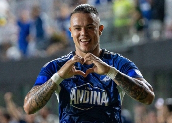 El golazo de Leonardo Castro y la protesta vehemente de Nacional