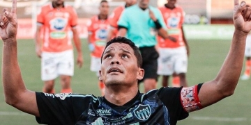 Carlos Bacca, el nuevo miembro del club de los 300: Así se distribuyen los goles de su carrera