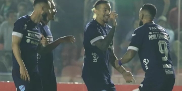 Francisco Da Costa ya hizo gol con Bolívar y celebra en Copa Libertadores