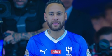 Luces, drones y fuegos artificiales en la presentación de Neymar en Al-Hilal