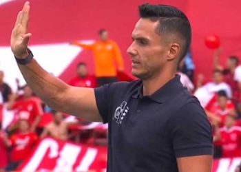 Lucas González y los detalles del que iba a ser su despido: la razón de la directiva y la reunión con los capitanes