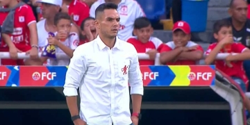 Respuestas de Lucas González al “que no invente” de Tulio y al “fuera Lucas” de la hinchada